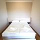 free private Parking, central location, Nuslesky Pivovar sunset balcony home,, Praha - Fotografie 5