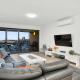 Sub-Penthouse with Marina View by Host Solutions Glenelg - Fotografie 10