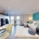 Marina View Apartment, Swansea