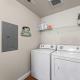 New Stylish 1BR Apt with Heated Pool Gym & Yoga Studio, Reno (zdjęcie 8)