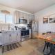 Morrison Getaway - 2BR House BBQ Free Parking, Morrison (Foto 4)