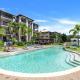 Bright 3-Bedroom Beachside Stay with Pool & BBQ