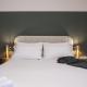 Prestige Suite Room - Just 30 Seconds Walk to Bernina Express Tirano - Photo 6