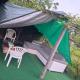 LAND FOR YOUR TENT NEXT TO A RIVER WITH A GARDEN SHACK ROOM you get two bicycles for amazing views and two water floats for a nice river run USE THE LOCATION NOT THE ADDRESS TO GET HERE bathroom is a bit different so check YouTube video RiverRunDusko, Любляна - Фото 8