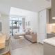 Serene Living Space Backing onto Community Garden, Dubaj - Fotografie 5