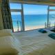 Bright 2BR Apartment with Best Views in Tenby Beach 1 min