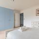 Spacious 2BD Flat 20 Mins to City of London, London - Photo 6