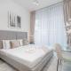 Stylish 1BHK by CzechIn Pool & Gym Prime JVC, Dubaï - Photo 1