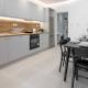 Stylish & Bright Flat Across Metro - 8' to Center, Athen - Foto 2