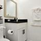 Modern King Suite #10 Steps to Daytona Beach, Daytona Beach (fotografie 10)