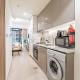 Studio with Pool and Community View, Near Soho Garden DXB and Meydan Golf Club, Azizi Riviera 43, Al Merkadh by Deluxe Holiday Homes, Dubaj - Zdjęcie 2