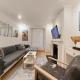 Luxury 3BRs Home, Spacious and Cozy in Victoria, London - Photo 6