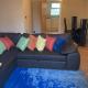 Two Bed Flat By The Beach No Parties No Events Southend-on-Sea - Photo 1