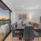 Premium Townhouse w Sunset Views close to Airport, Окленд - Фото 3