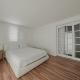 301 Apgujeong 2nd, Studio 1 Bath Queen Bed, Seoul - Photo 4