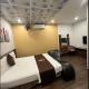 One Villa Hotel 1, Văn La