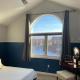 Serene Bedroom with Private Ensuite, Georgina (fotografie 5)
