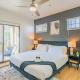 Chic 2BD King Bed with Pool, Hot Tub, Gym, Parking Glendale - Foto 5