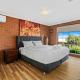 Cade Retreat, Yarrawonga (photo 10)