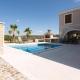 Villa Elena Mit Pool, Nur 60 Meter Zum Meer, Sevid