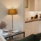 Duplex Redhill town centre apartment by Livingo Stays, Redhill