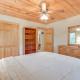 Game Room & 3-Story Deck at Lake Hiwassee Hideaway, Murphy (zdjęcie 9)