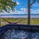 Chalet #9 Waterfront with Spa Fireplace Wifi & AC Cap-Saint-Ignace - Фото 1