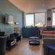 Stylish 1BD Flat, Calm, Light-Filled & Central, Wakefield (foto 2)