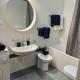 Tivarnella B&B - Large and bright Attic in Trieste Center, Trieste (foto 7)