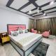 Resort Apple Flower by Rohtang Family Hotels- Balcony & Mountain View, Near Mall Road, Personal Parking, Манали - Фото 7