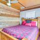 San Marcos River Hideaway with Game Room and Fire Pit, Martindale (fotografie 9)