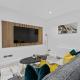 Luxe Haven - 2 min from Station - Free Parking - Courtyard, Swindon - Fotografie 3