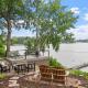 Villa de Lago, Champlin