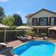 Hullám Villa B&B