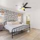 Boho Bungalow by Rather Be Properties, Desert Hot Springs (foto 2)