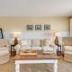 Sandy Oceanfront 2nd FL 1BR with pool at The Riggings, Kure Beach (fotografie 8)