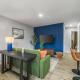 Mid century APT, KING bed + desk, Kansas City - Foto 2