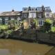 Lovely riverside cottage, Weybridge, Surrey, Weybridge