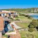 Luxury Seafront Apartment - Beach Access - Parking & WiFi - by Coral Property, Porto Cervo (foto 7)