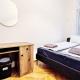 Spacious Rooms - 15 Min from Airport & City Center, 5 Min from Vienna Main-Bus Station EZ7, Vienna - Foto 5