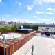 Rooftop com LINDA VISTA e Ar - Ao lado do metrô, San Paolo - Foto 5