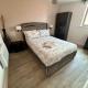 City Centre 2 bed apartment with a balcony, Manchester - Photo 4
