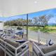 The Pacific - Absolute Beachfront in Buddina, Buddina - Fotografie 2