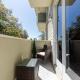 30A Haven King Bed Suite with Free Parking, Spacious Pool & Balcony View, Santa Rosa Beach (zdjęcie 4)