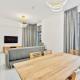 1BR Gem with Lake View Plus Pool and Gym Access, Dubái - Foto 9
