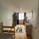 Spacious and Elegant 3 Bedrooms Apartment near Metro and Bois de Vincennes, Paris - Photo 9