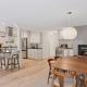 1010 Rosehill Dr