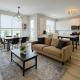 Spacious 4BR Home- Perfect for Groups WV1, Warrenville (fotografie 7)
