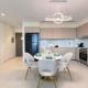 Direct Burj Khalifa Views Next to Dubai Mall - Luxury 2BR Heart of Downtown - Like Home, Dubai - Foto 5