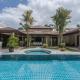 Luxury 3BR Villa, Private Pool, Gym & Jacuzzi